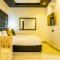 Avian Court Hotel