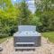 Trailblazer Lodge - Upscale, hot tub, trail, game room, wifi, fire pit, bar, pool table, king bed, view, pet friendly - Berkeley Springs