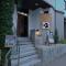 Tug-B Bar & Hostel
