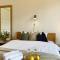 2 Min to Island! Spacious Family-Sized Old Town Apt - Kaunas