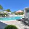 LaPlaya 206C Gorgeous vistas of the Gulf from this light and bright end unit with private access to the beach - لونغبوت كي