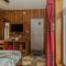 Hotel Riverside with Swimming pool - Sauraha