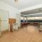 Hotel Riverside with Swimming pool - Sauraha