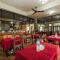 Hotel Riverside with Swimming pool - Sauraha
