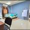 Samuel's Place - Central, Modern, 3 Br, 3Ba, Gated - Cacandee Settlement