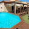 Jolie villa 3 faces piscine