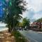 Base Ao Nang Beachfront Party Hostel 18-35 Years Old Only