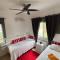 Gemütlich-modernes Ferienhaus-2 Schlafz-privater Pool-Garten-5min bis Coral Bay