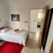 Gemütlich-modernes Ferienhaus-2 Schlafz-privater Pool-Garten-5min bis Coral Bay