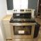 1 bedroom with a fireplace close to base - لوتون