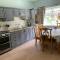 5 bedroom house with free parking near new walkway - 纳文