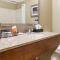 Comfort Suites Inn at Ridgewood Farm