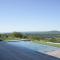 Maison d'architecte vue panoramique piscine miroir - Montclus