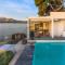 Design house with pool & direct access to the sea - Santa Flavia