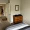 Two Bedrooms Two Bathrooms and Private Parking Rugby - Регбі