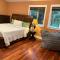 Serene Oasis Getaway with Sauna and a swim spa. - Portland