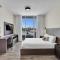 Luxury Beach Front Suite with Rooftop Pool - هوليوود
