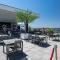 Luxury Beach Front Suite with Rooftop Pool - هوليوود
