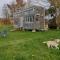 Tiny House Glamping, sleeps up to 6 Tiny House Glamping, sleeps up to 6