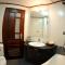 Hanoi Street Hotel