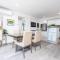 Renovated Townhouse Close to the CBD and Schools - Hosted by Canstay