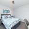 Excellent, comfortable location to visit Belfast - 霍利伍德