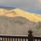 Smokey Mountain Getaway - new renovation - Mountain Views with Sunsets - 惠提尔