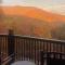 Smokey Mountain Getaway - new renovation - Mountain Views with Sunsets - 惠提尔