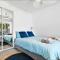 Pet friendly100m to Beach and Cafe