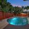 Stylish 2br 3ba with Heated Pool plus Beach Walkable - Fort Lauderdale