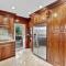 Stylish 2br 3ba with Heated Pool plus Beach Walkable - Fort Lauderdale