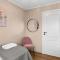 Inviting 2BR Haven in the Heart of the Suburbs - Reykjavík