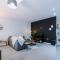 Stylish Apartment, Pool Table, Sleep 6, Central Location - 利物浦