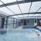 Llwyn Pia by N And N Stays Ltd, with Private Pool, Sauna and hot tub, perfect for relocation, workers or Your Ideal Getaway