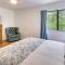 Keowee Key Condo with Lake Access and Community Pools! - Salem