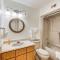 Keowee Key Condo with Lake Access and Community Pools! - Salem
