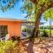 Heron Lagoon, dock, pool, the Tortuga at Siesta Key Bungalows - سيستا كي