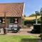De Brittenburg 4-persoons, finse sauna, hottub, sunshower, grote zonnige omheinde tuin, wifi en huisdier vriendelijk De Brittenburg 4-persoons, finse sauna, hottub, sunshower, grote zonnige omheinde tuin, wifi en huisdier vriendelijk