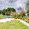 Maplewood --- 31 Radcliffe Dr - The Plantations