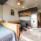 New Loft with Sky Bar and Pools