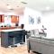 LuxCoral - 4 Min walk to beach! LuxCoral - 4 Min walk to beach!