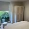 Appartement lumineux et chaleureux avec piscine estivale