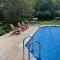 Appartement lumineux et chaleureux avec piscine estivale