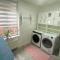 Next2Airport - Appartement House of Lions