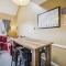 Cozy,1 bedroom loft condo! Ski back trails, shuttle& Sports center Highridge E11