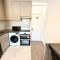 Spectacular Modern, Private Apartment,15 Mins To Central London - 亨顿