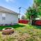 Pet-Friendly Home with Fenced Yard and Game Room! - توين فولز