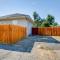 Pet-Friendly Home with Fenced Yard and Game Room! - توين فولز
