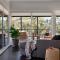Hepburn Springs Retreat- stylish & light-filled