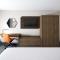 Holiday Inn Express & Suites Toronto Airport South by IHG